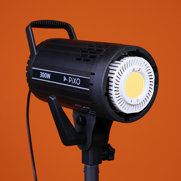p2 ویدئو لایت Pixo 300W Video Light - Image 1